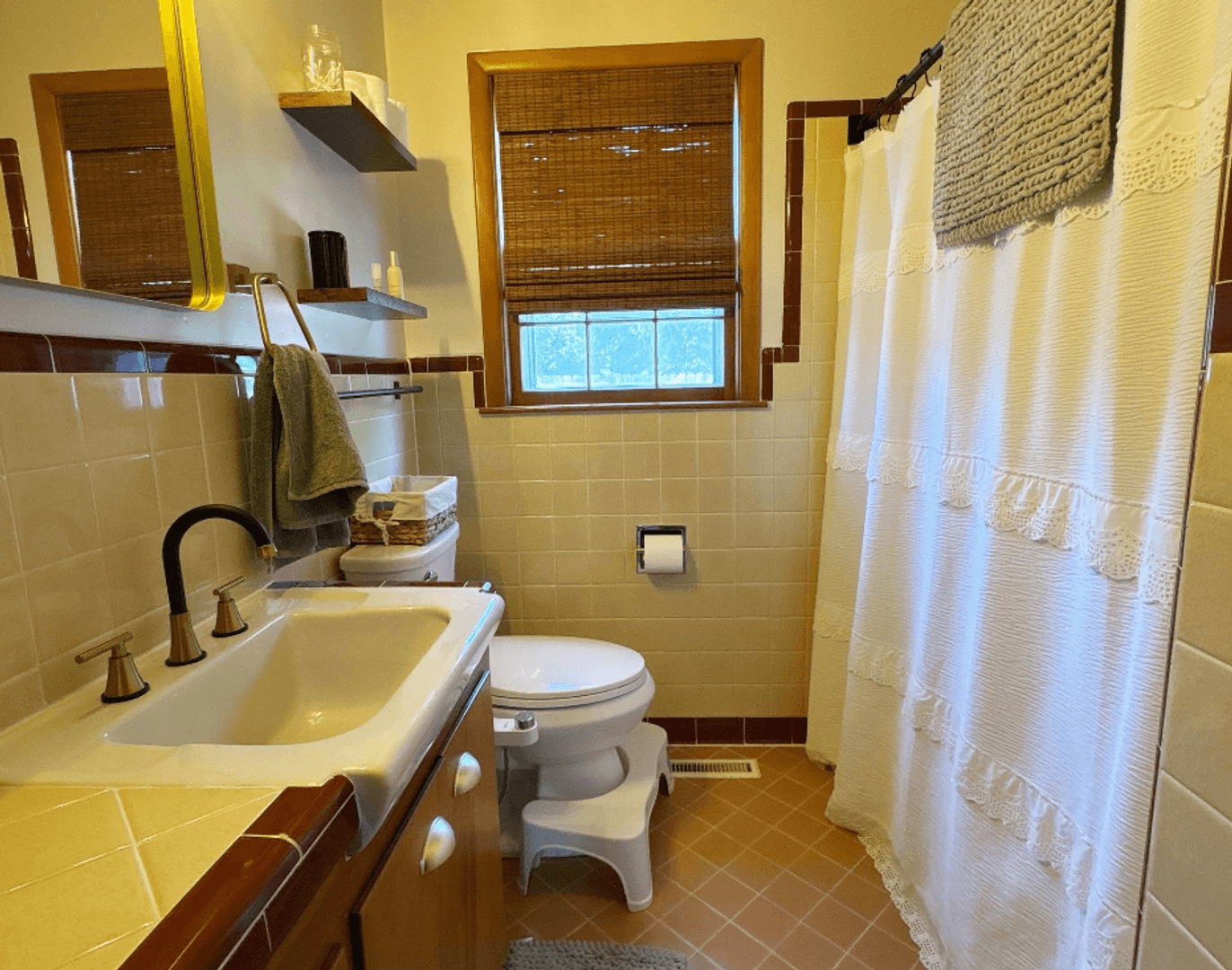 Wichita House: 1334 N Estate Ct