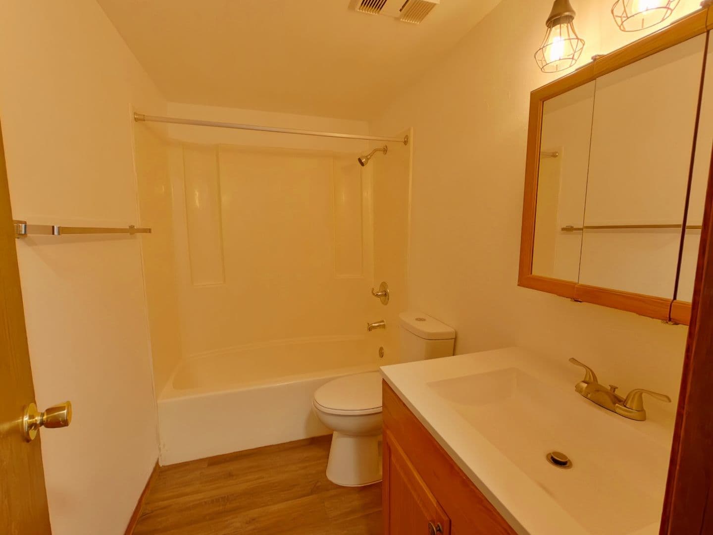 Wichita House: 3958 N Garland Apt 2