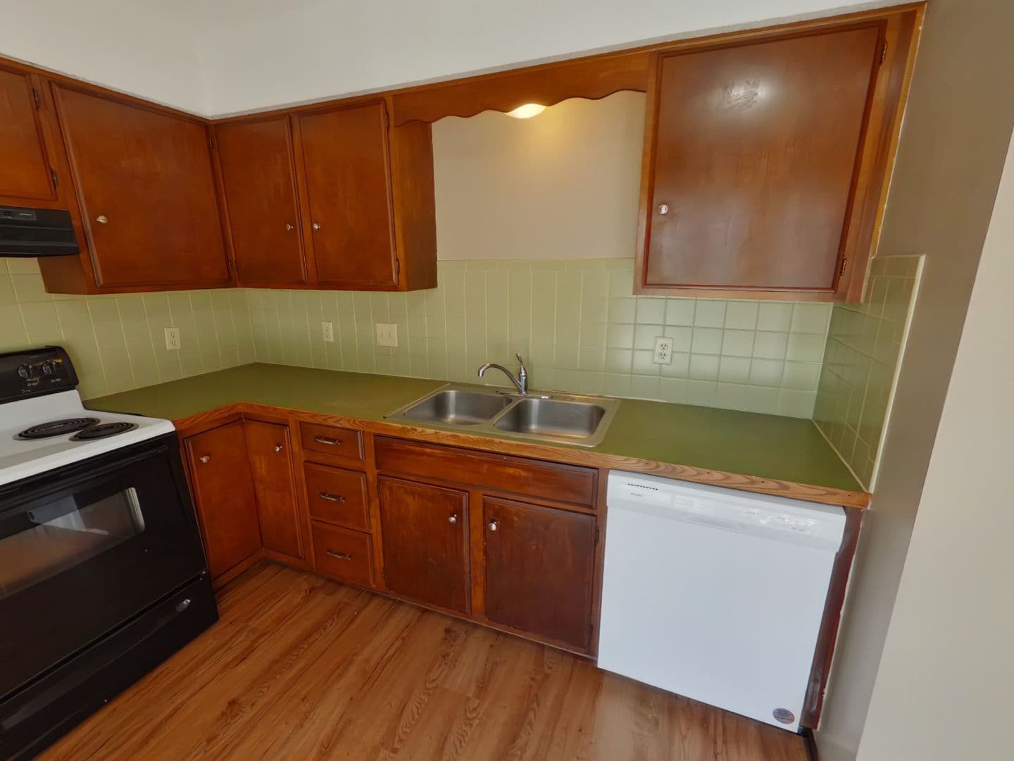 Wichita House: 614 N Richmond