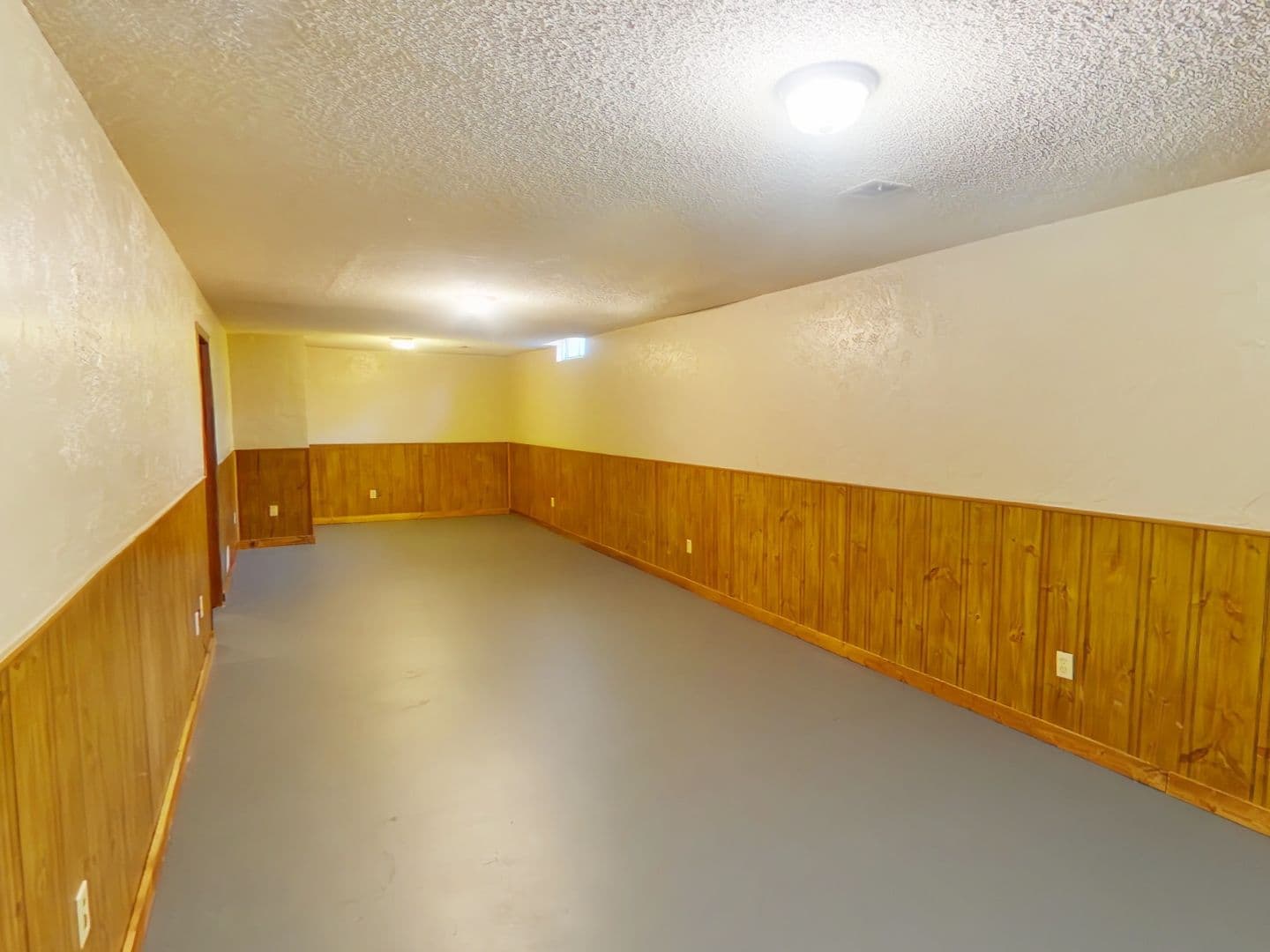 Wichita House: 614 N Richmond