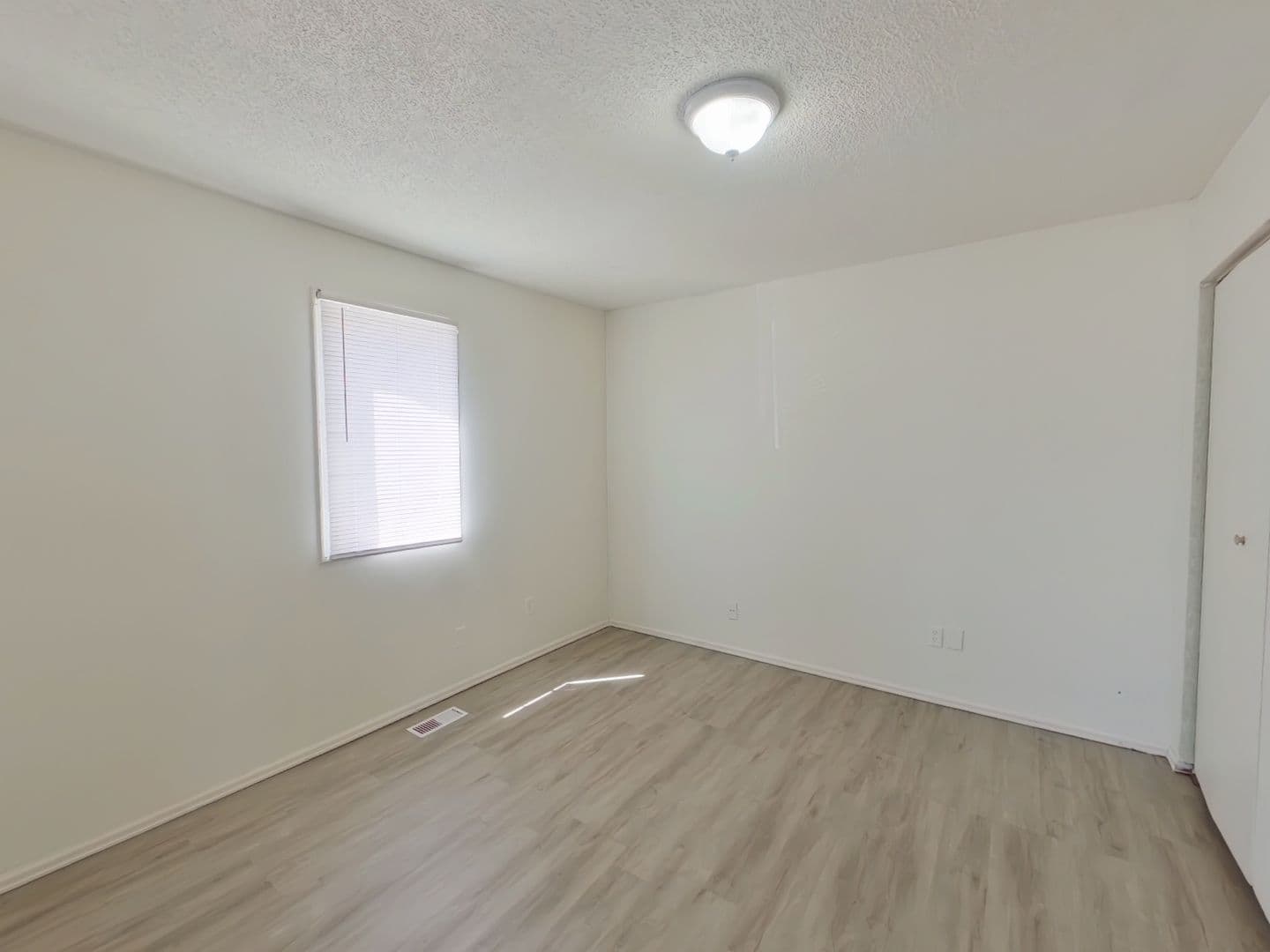 Wichita House: 222 E 14th St N