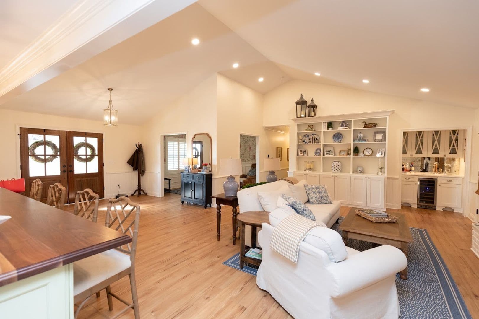Andover House: 508 W Harry