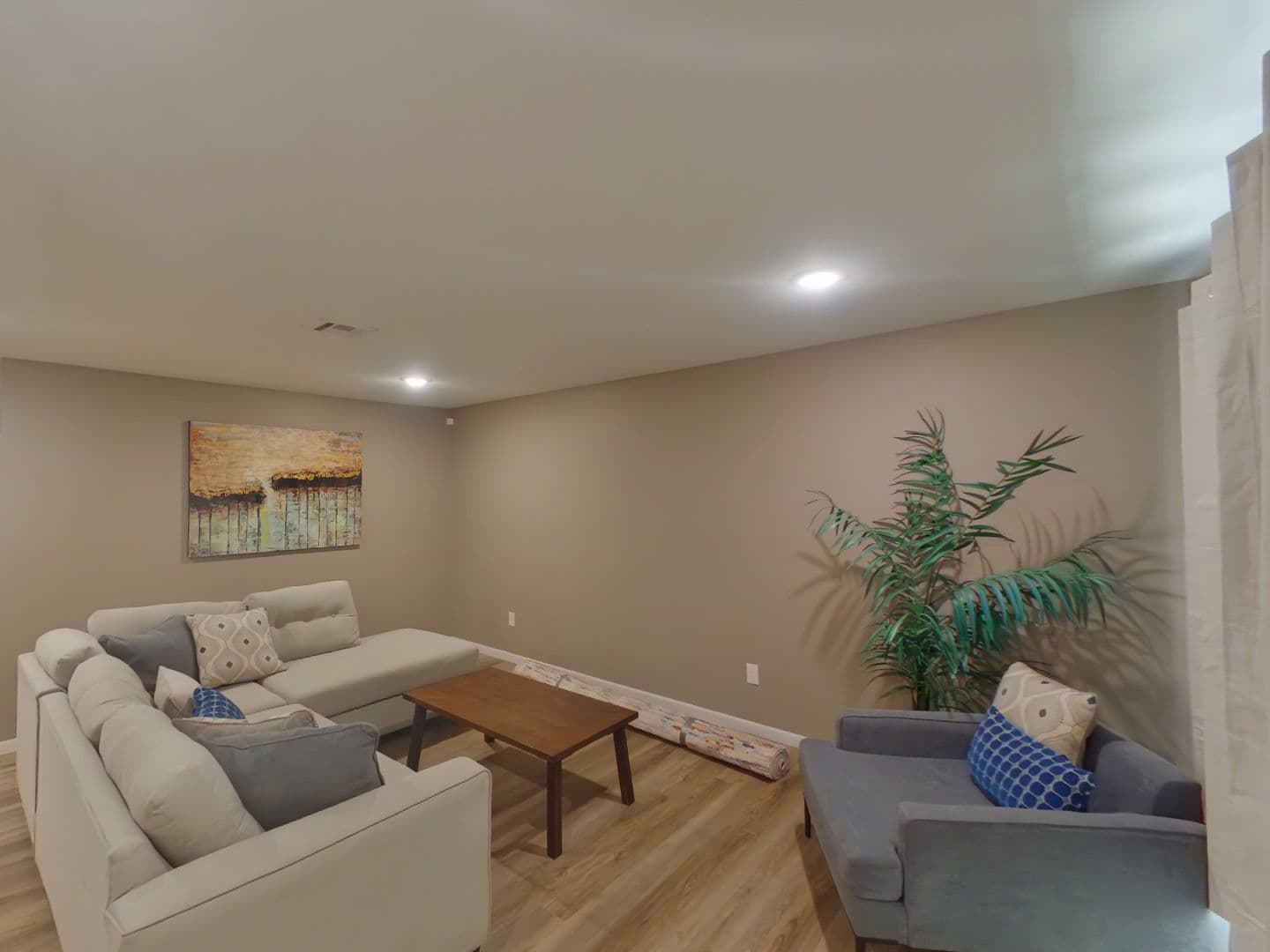 Wichita Apartment: 520 N Mathewson Ave