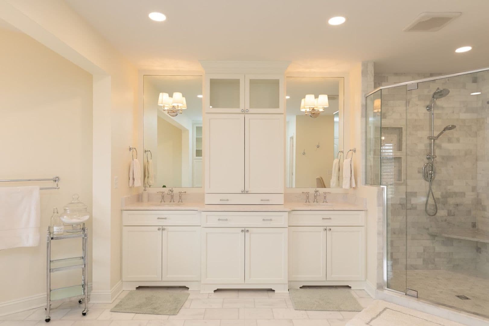 Andover House: 508 W Harry