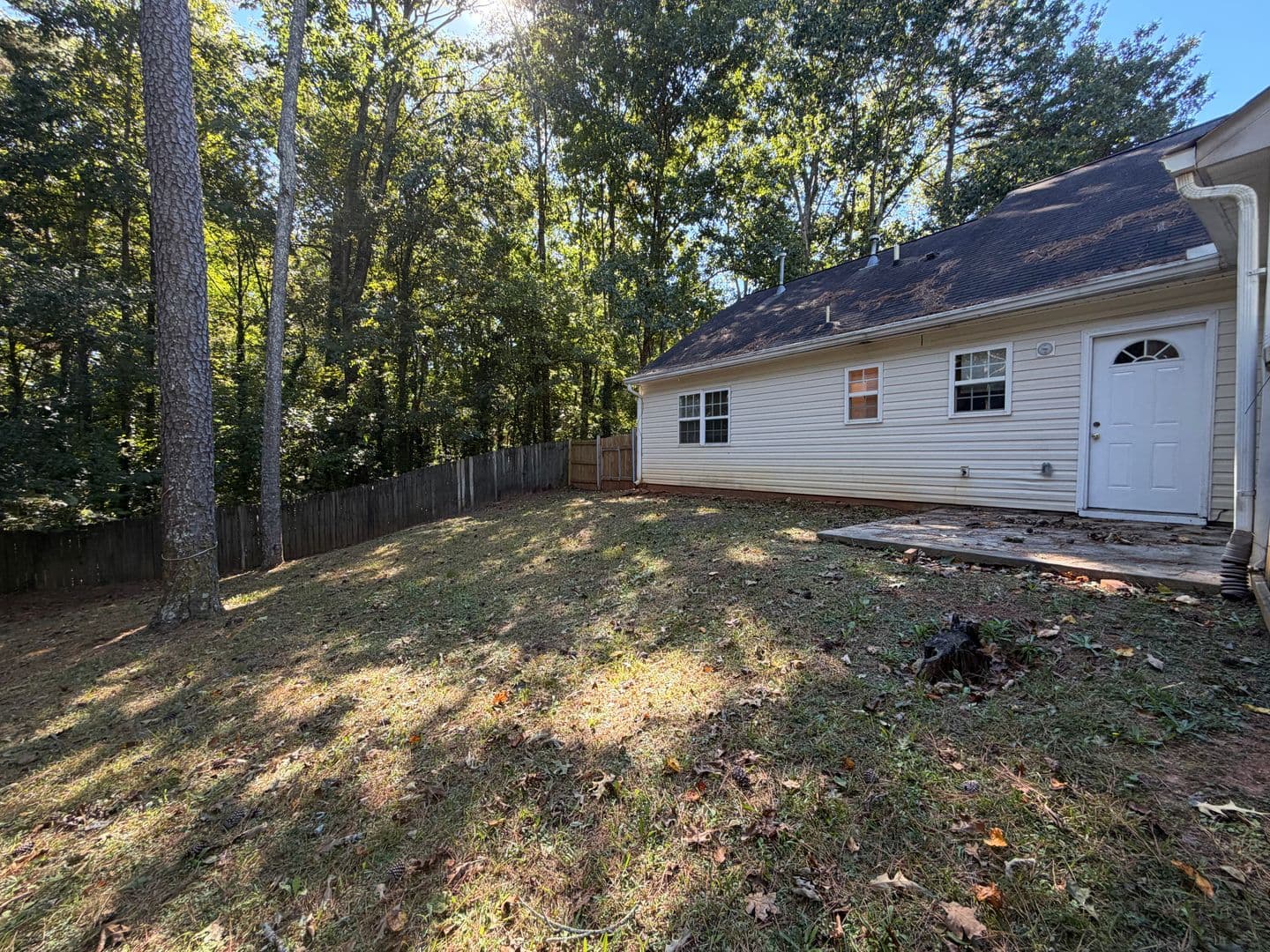 Tucker Apartment: Simonton Ct