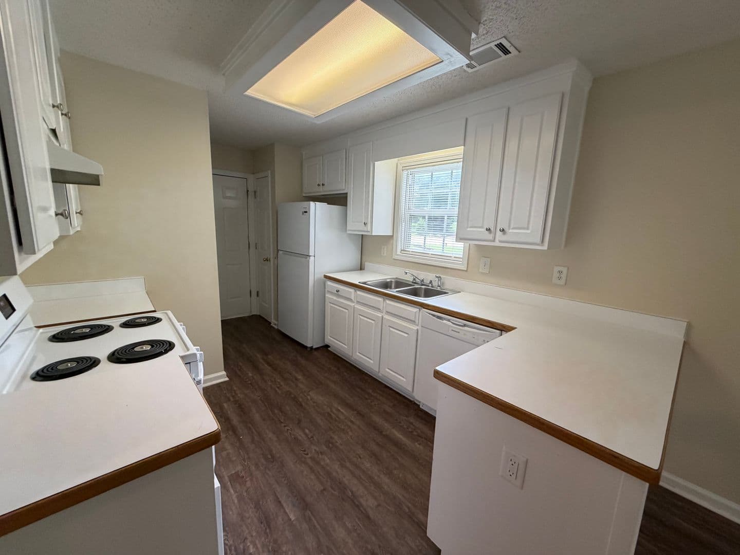 Bethlehem House: 211 Ravenwood Ct
