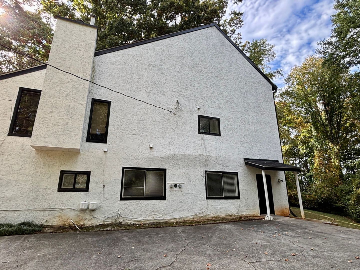 Norcross Apartment: 5931 Kay Drive