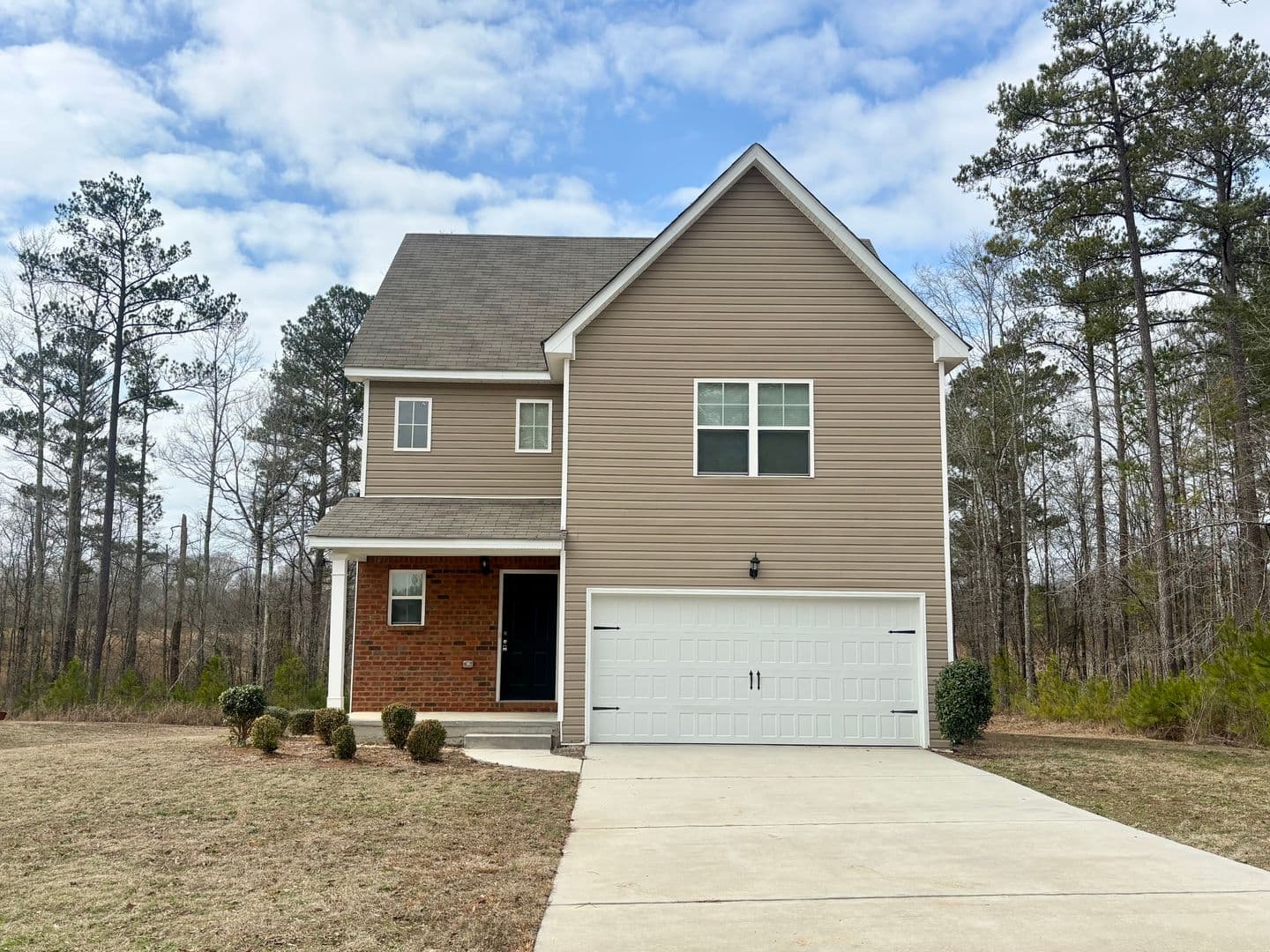 Douglasville House: 31 Brookwood Pass N.