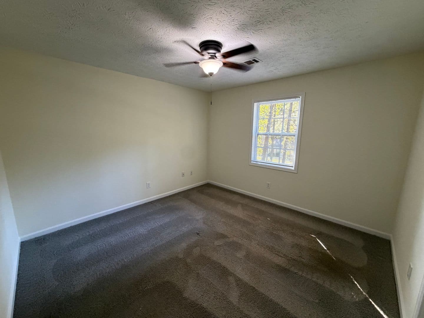 Suwanee House: 3884 Dollar Cr.