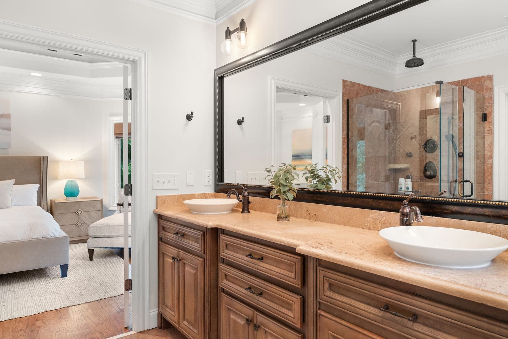 Buford House: 6031 Shadburn Ferry Rd.