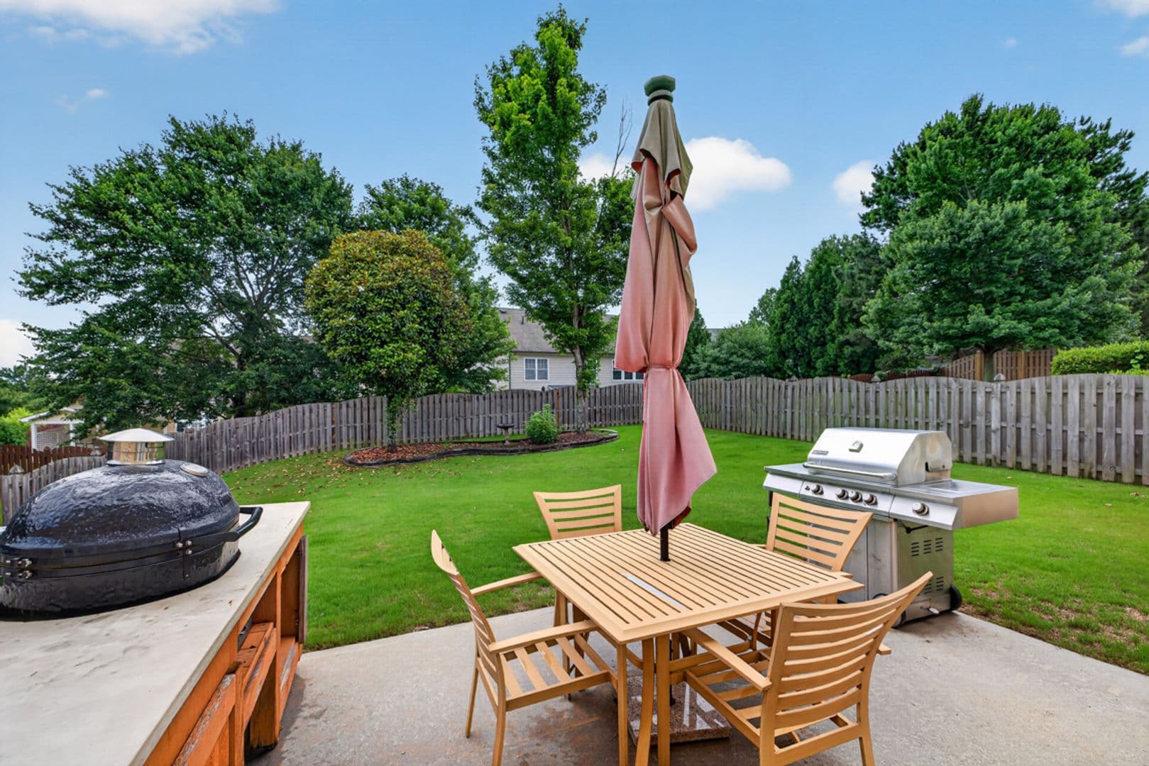 Flowery Branch House: 7819 Brass Lantern Dr.