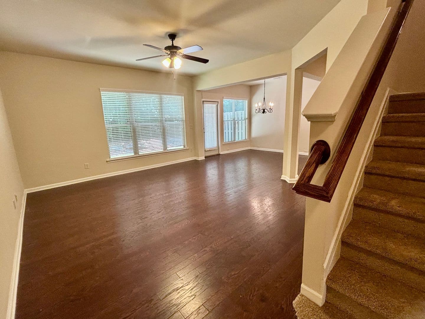 Cumming House: 1344 Brookmere Way