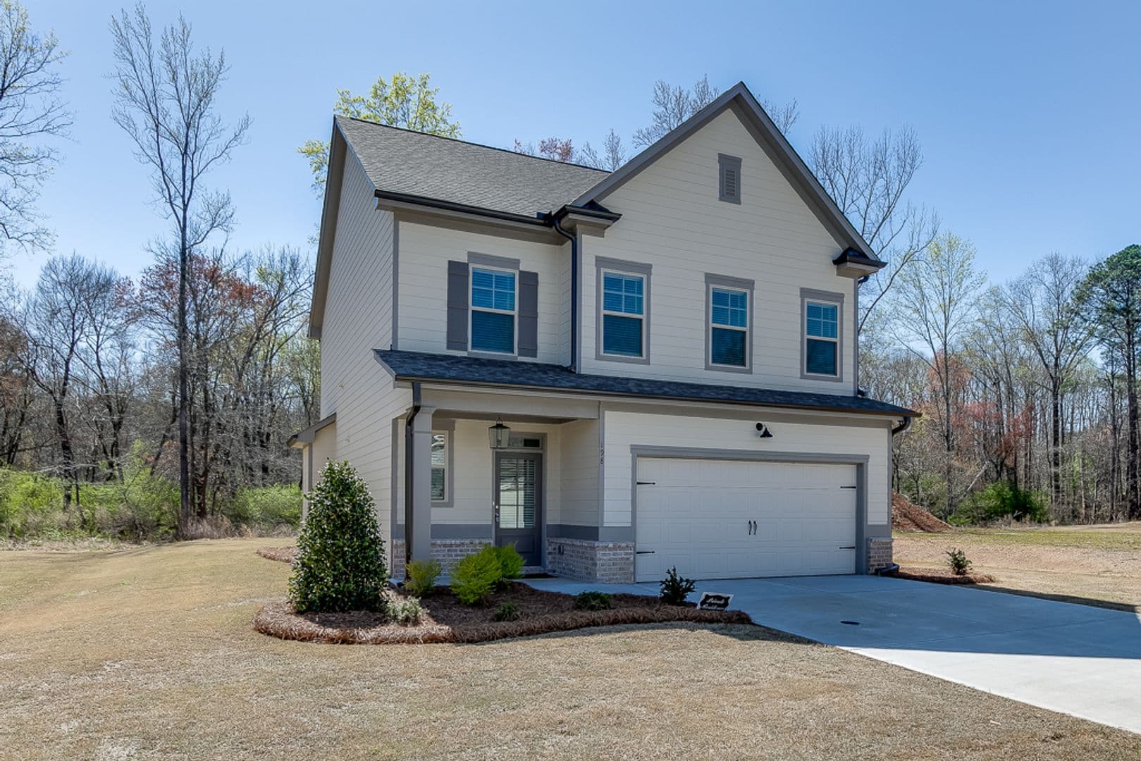 Jefferson House: 198 Blue Dragon Dr.