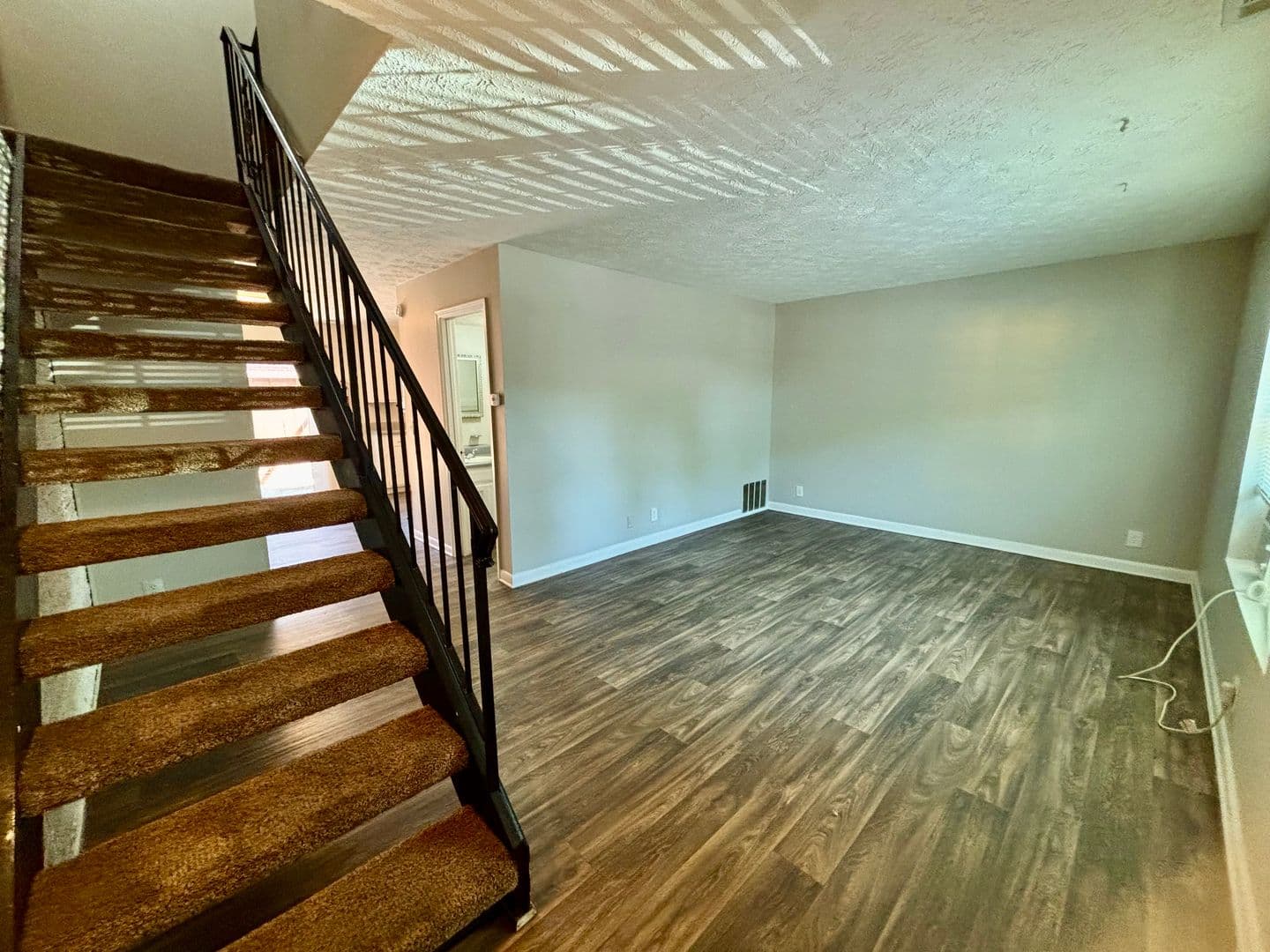 East Point Apartment: 3198 Washington Rd.