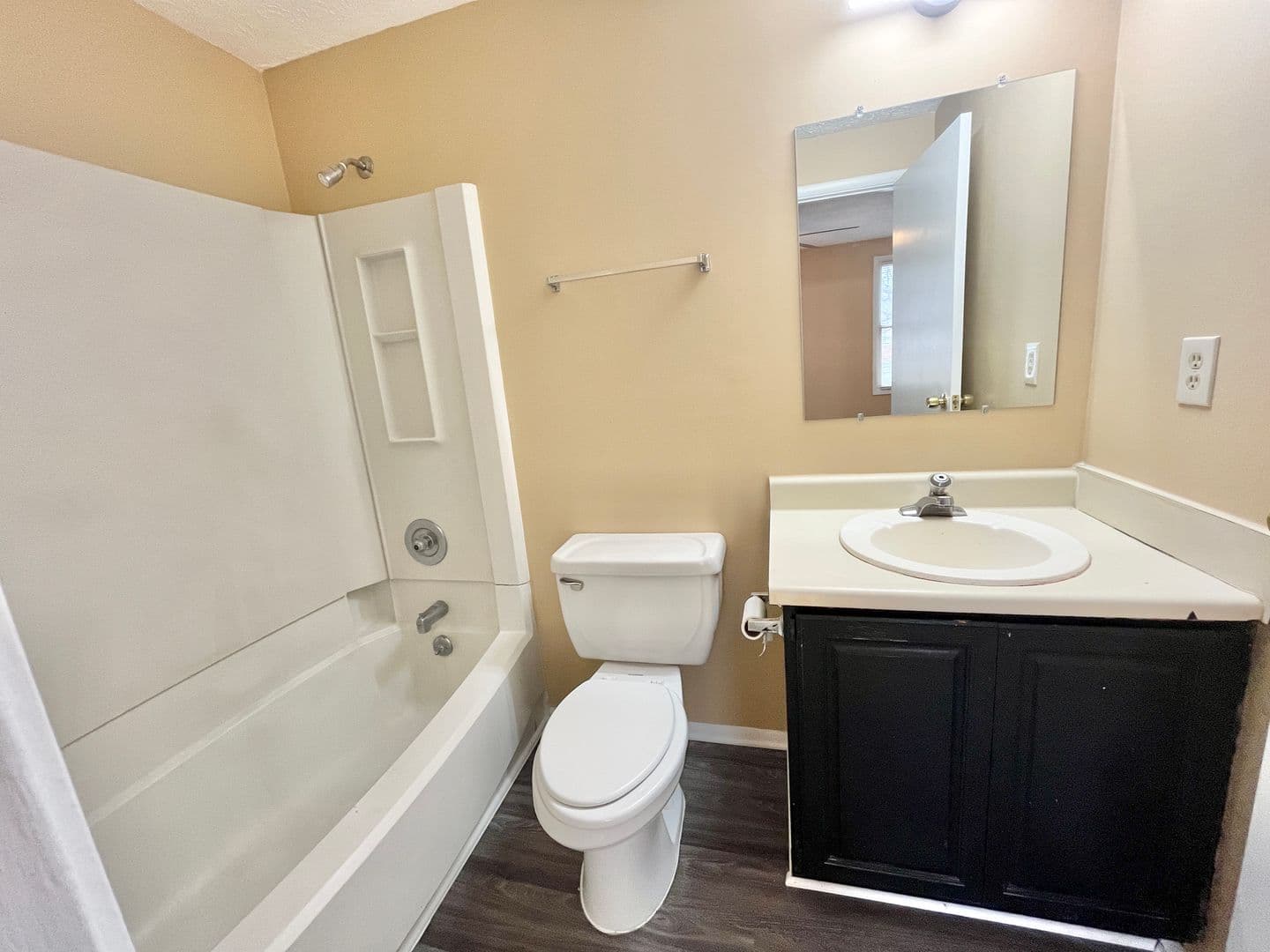 Peachtree Corners House: 6418 Meadow Rue Drive