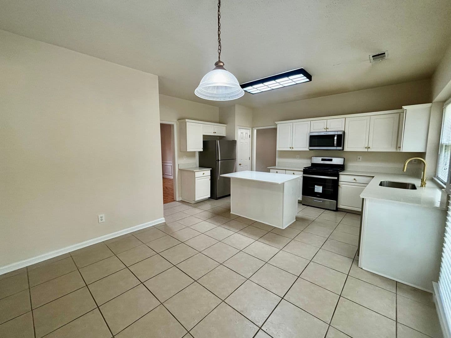 Johns Creek House: 10920 Glenbarr Drive