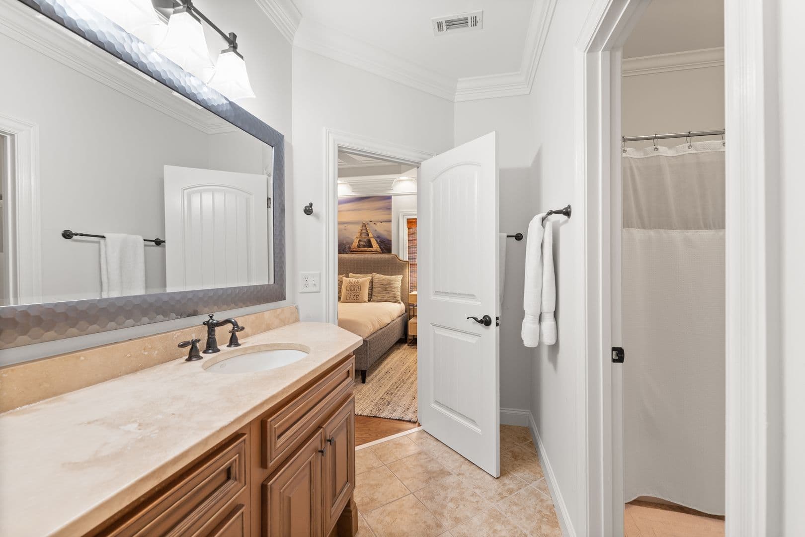Buford House: 6031 Shadburn Ferry Rd.
