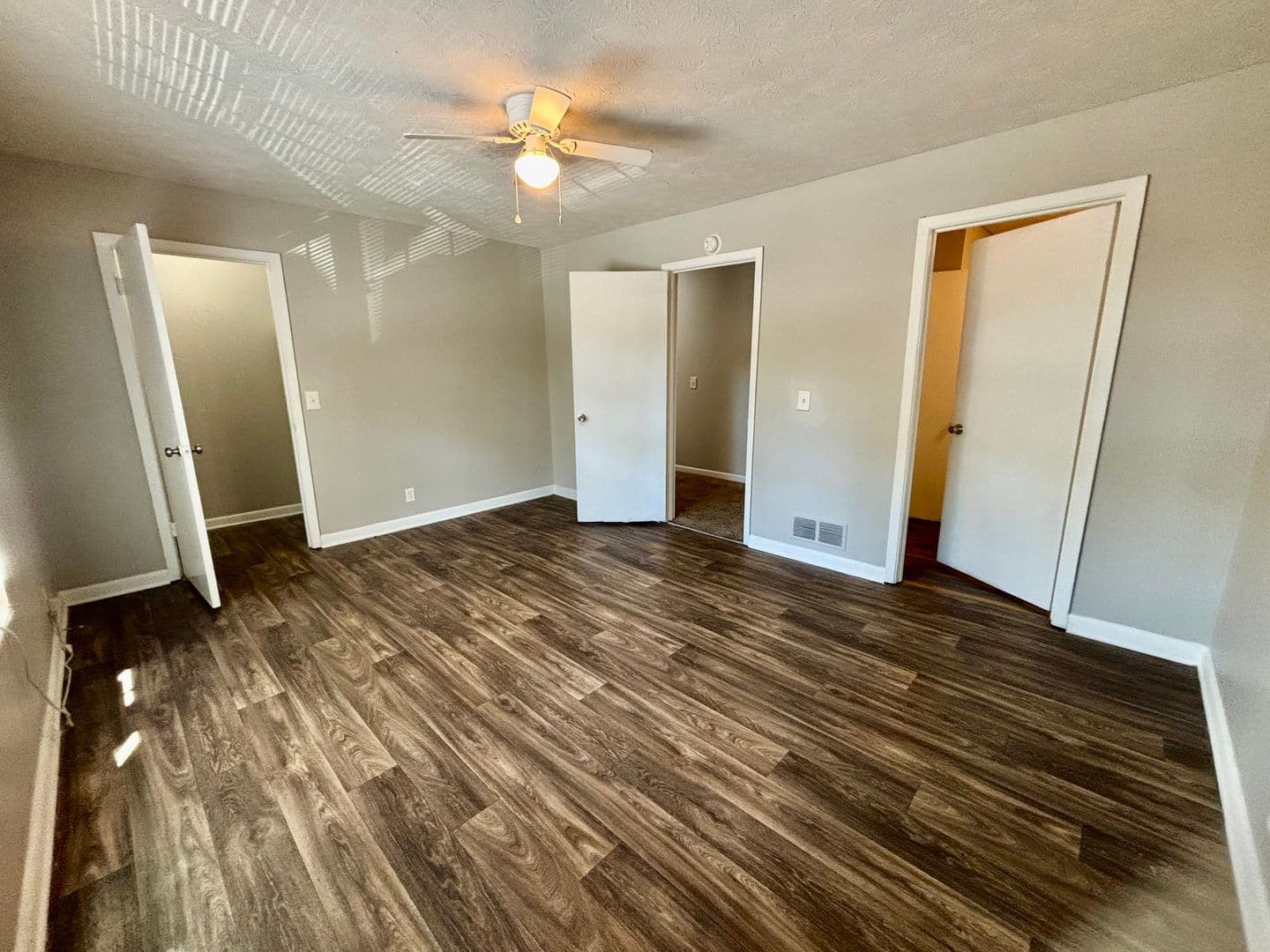 East Point Apartment: 3198 Washington Rd.