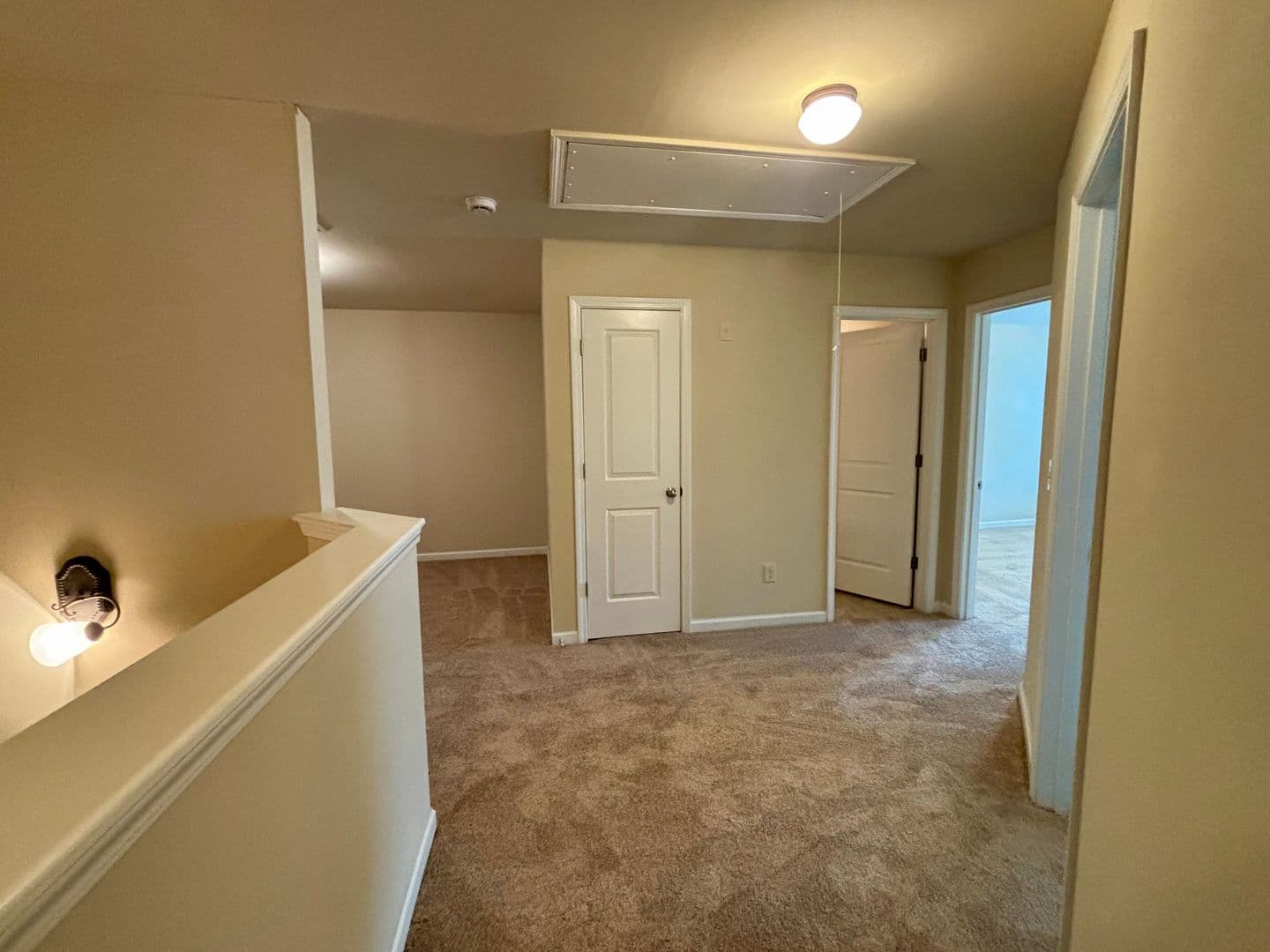 Cumming House: 1344 Brookmere Way