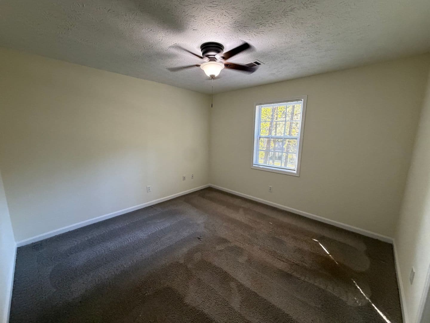 Suwanee House: 3884 Dollar Cr.