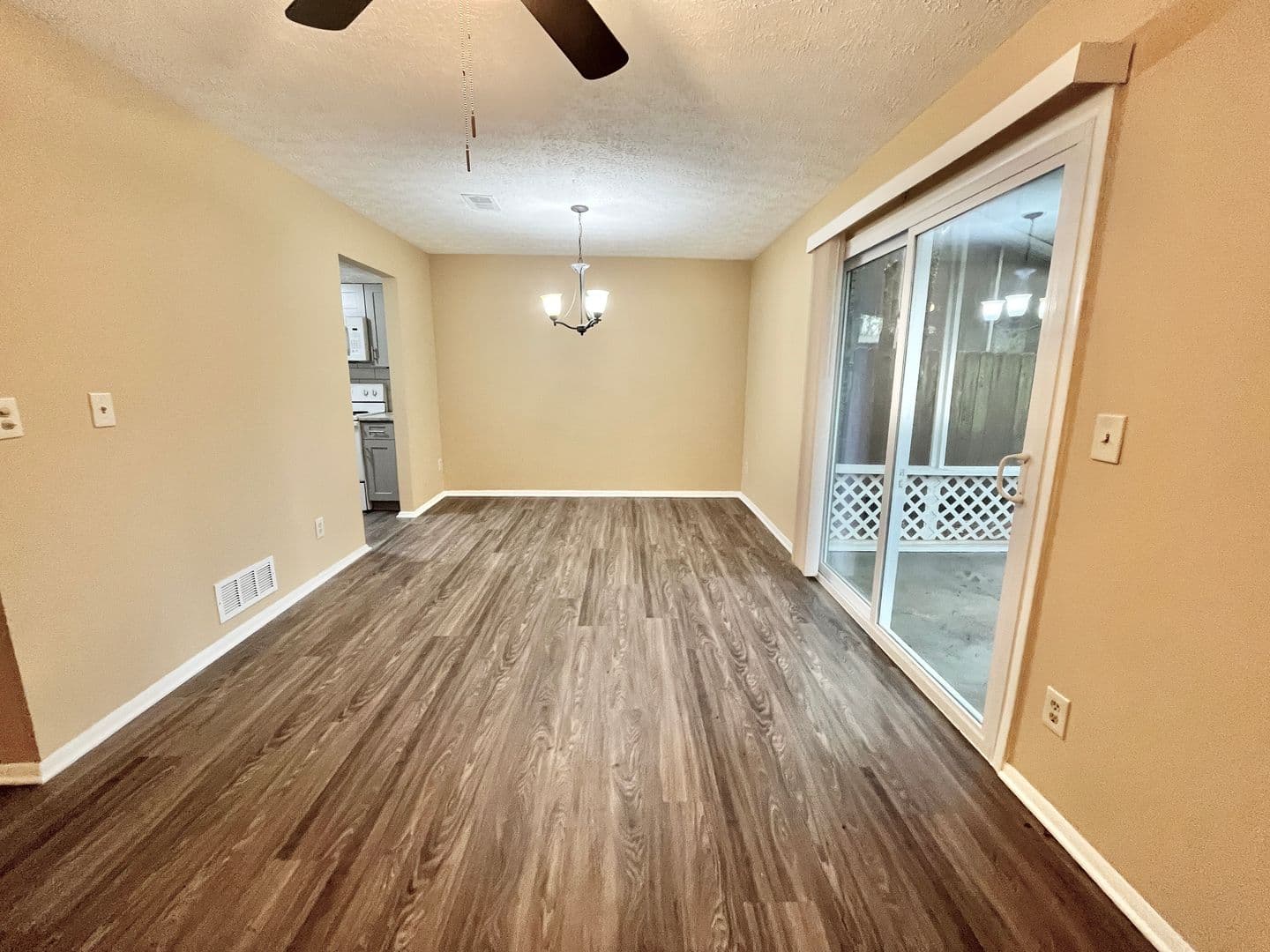 Peachtree Corners House: 6418 Meadow Rue Drive