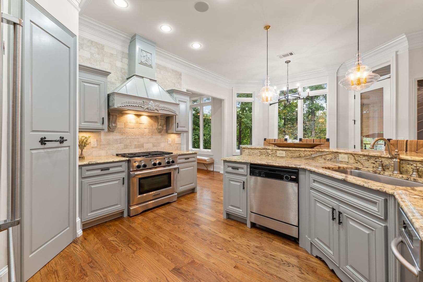 Buford House: 6031 Shadburn Ferry Rd.