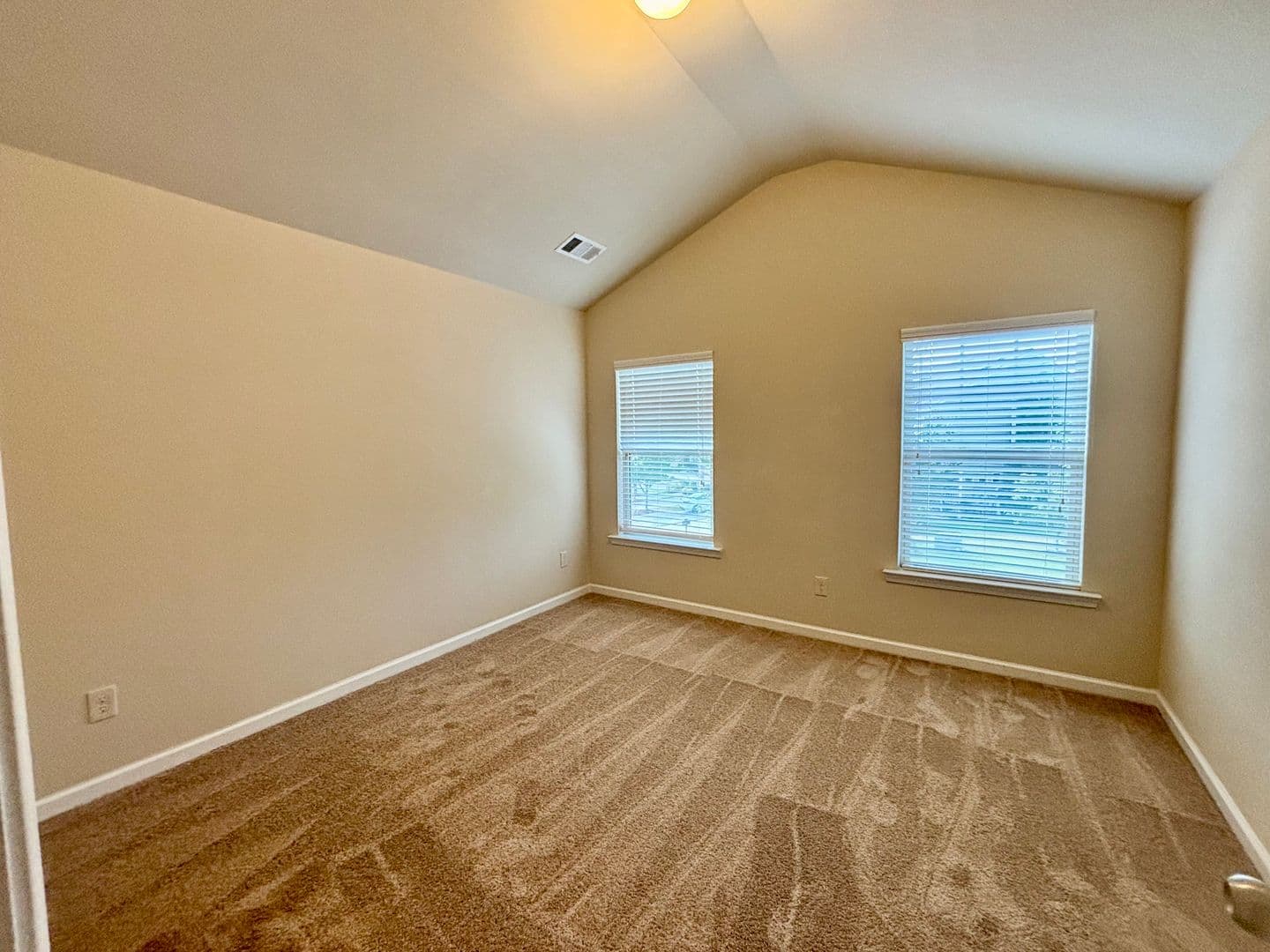 Cumming House: 1344 Brookmere Way