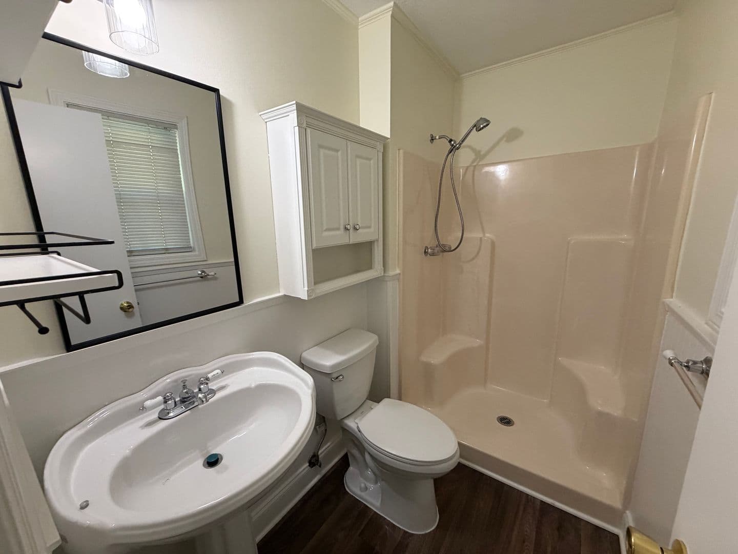 Suwanee House: 3884 Dollar Cr.