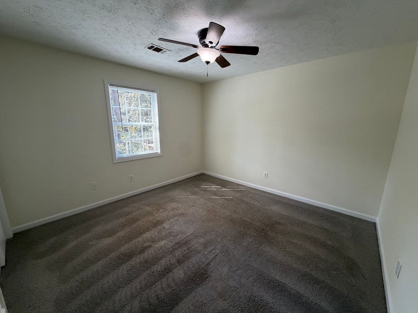 Suwanee House: 3884 Dollar Cr.