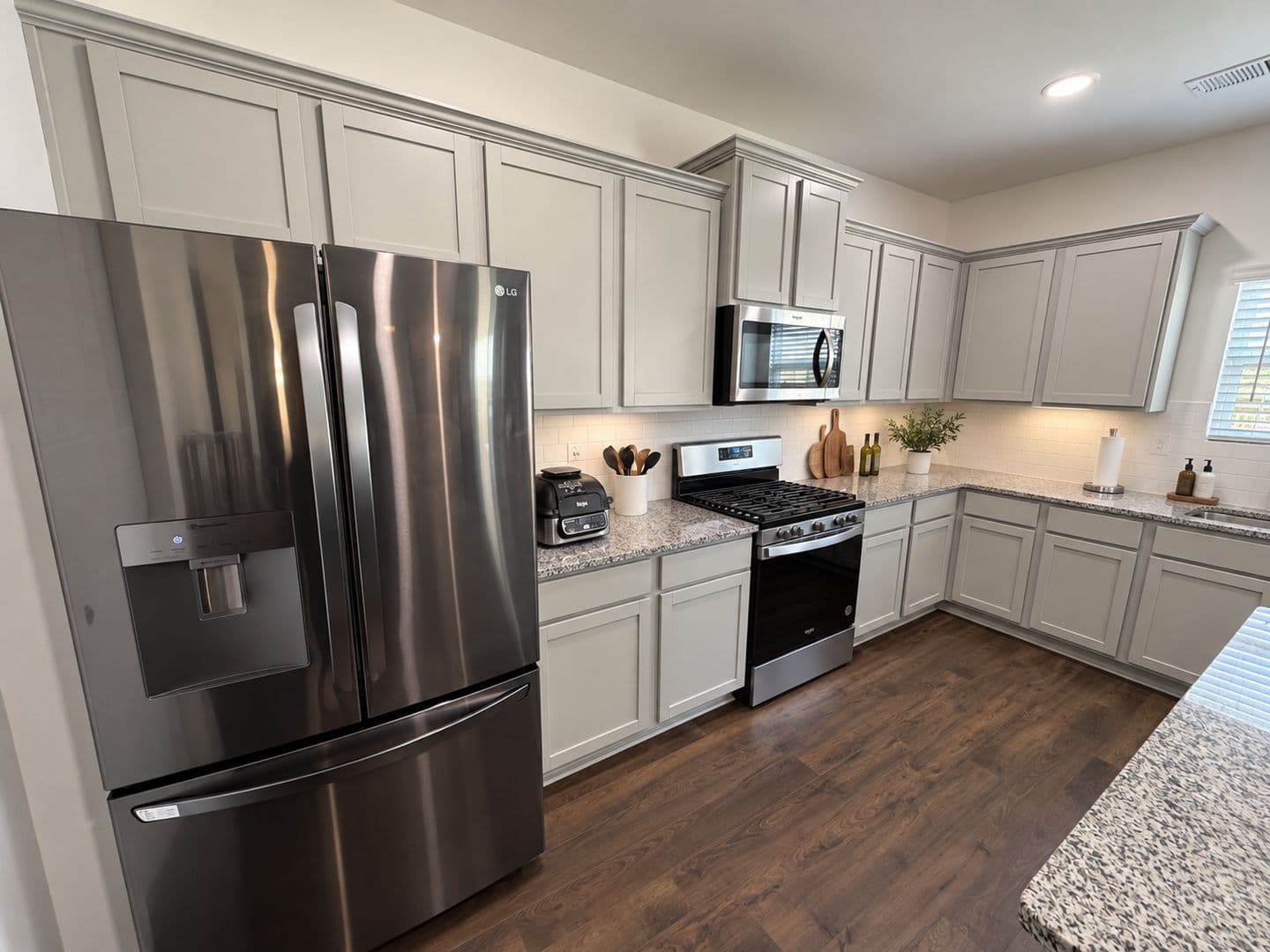 Loganville House: 649 Azalea Bloom Dr.