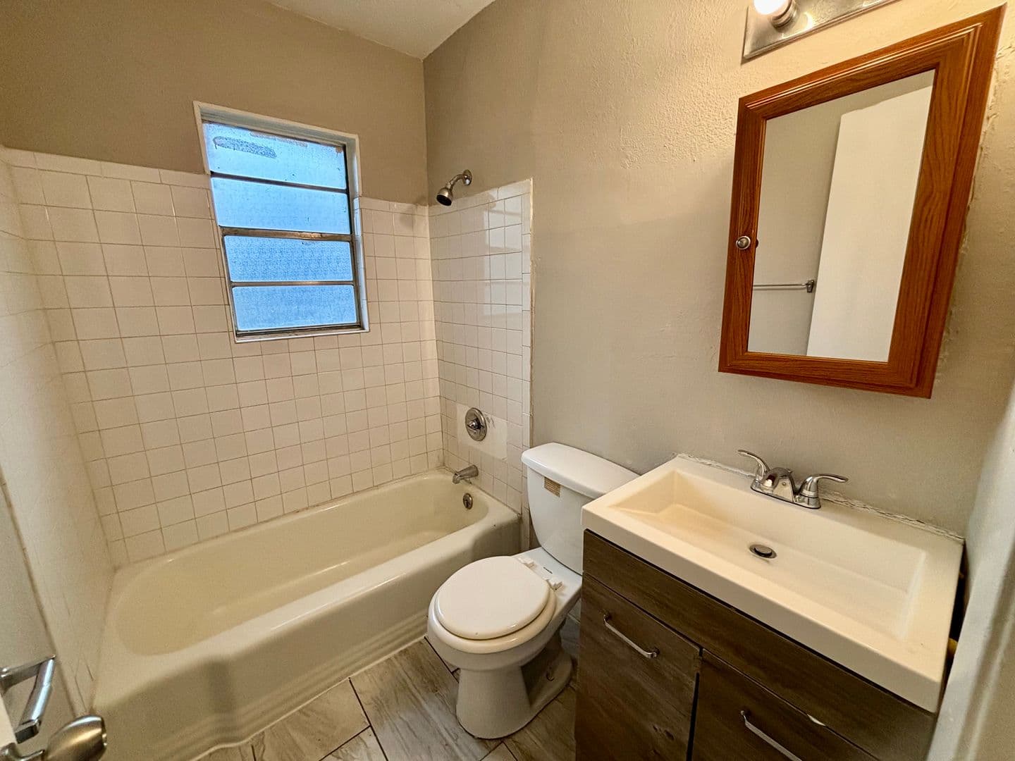 Atlanta Apartment: 1048 Washington St., SW