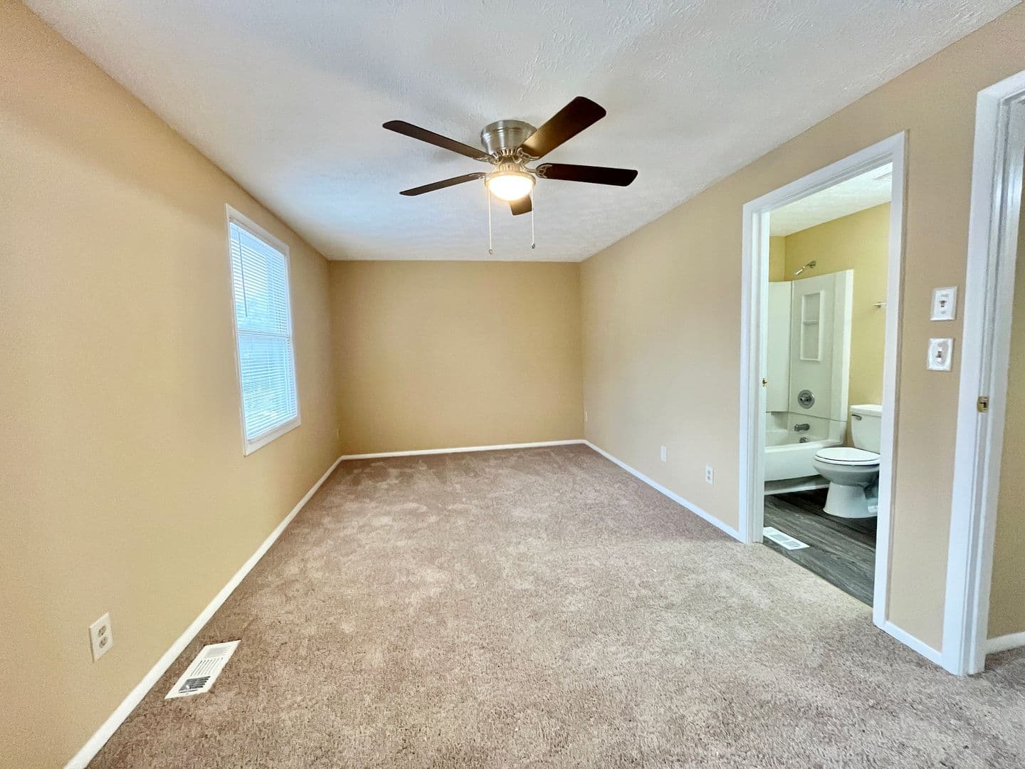 Peachtree Corners House: 6418 Meadow Rue Drive