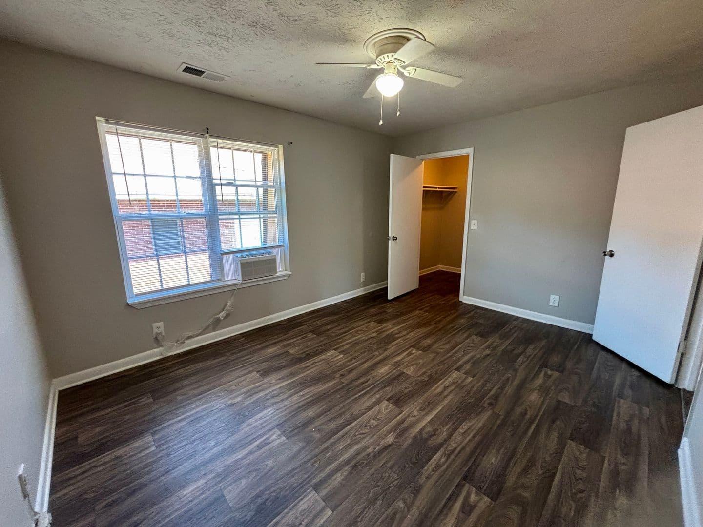 East Point Apartment: 3198 Washington Rd.