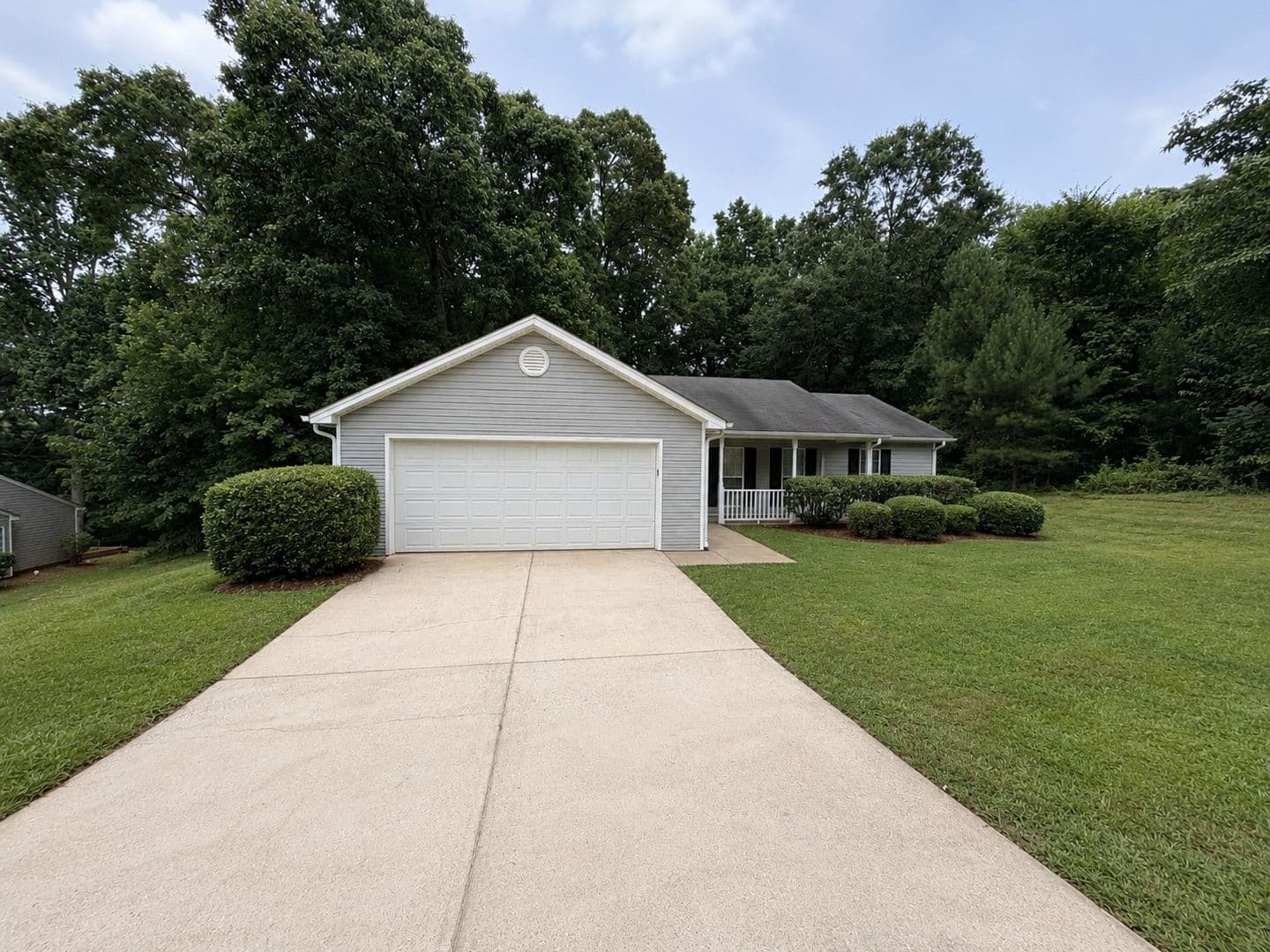 Bethlehem House: 211 Ravenwood Ct