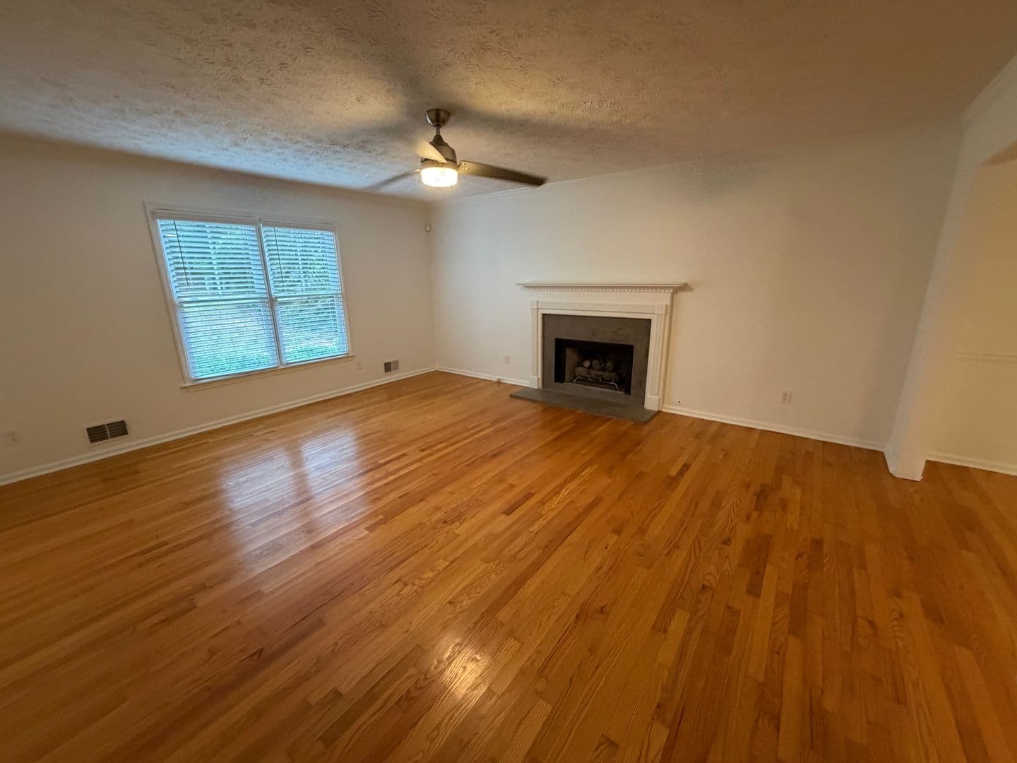 Lawrenceville House: 190 Timber Oak Cove