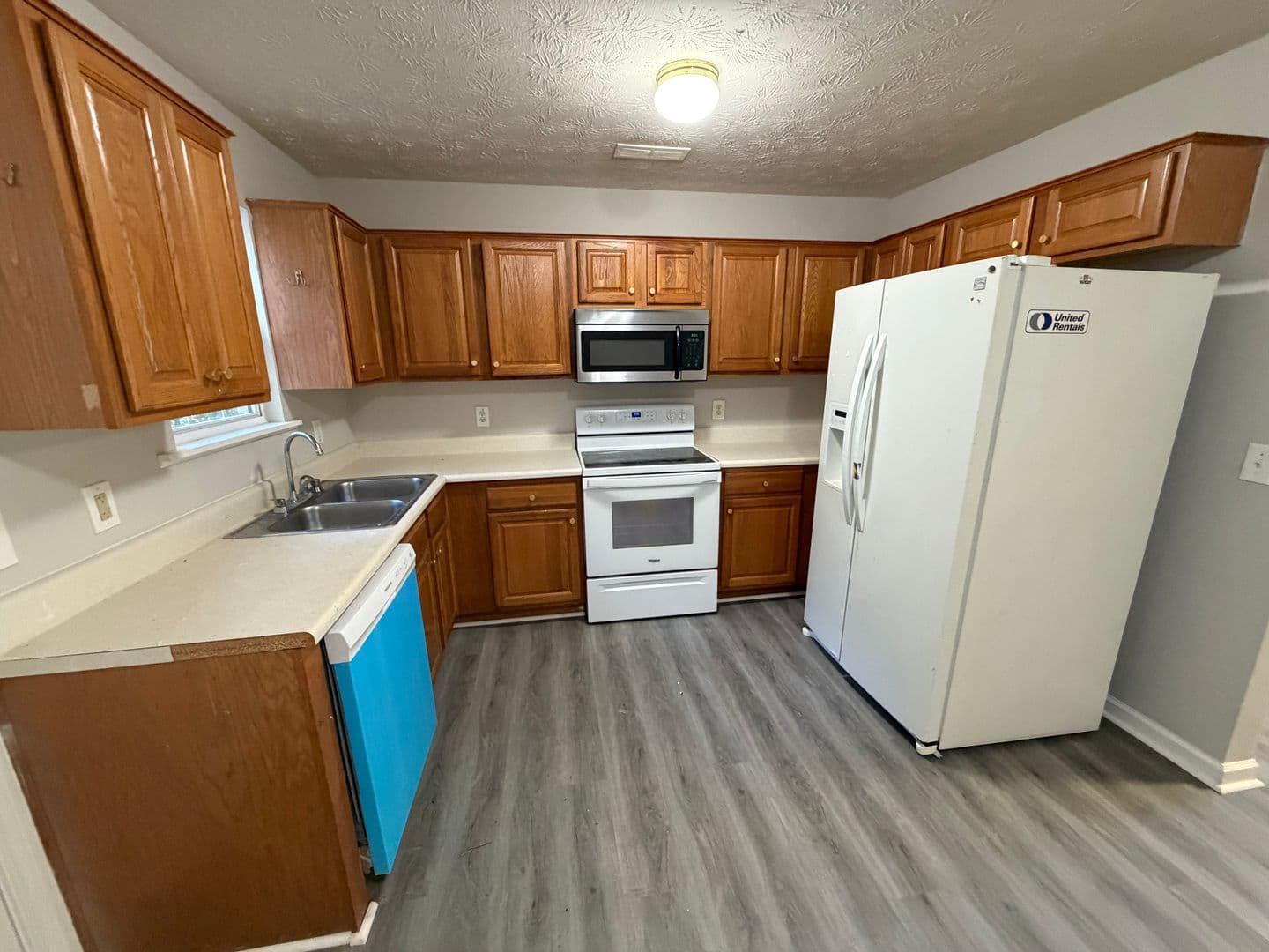 Tucker Apartment: Simonton Ct