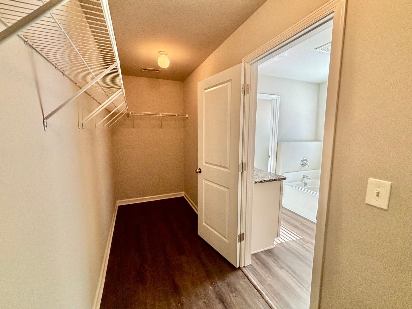 Locust Grove House: 321 Nutwood Trace