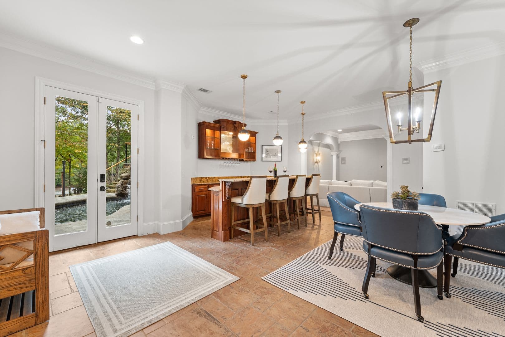 Buford House: 6031 Shadburn Ferry Rd.