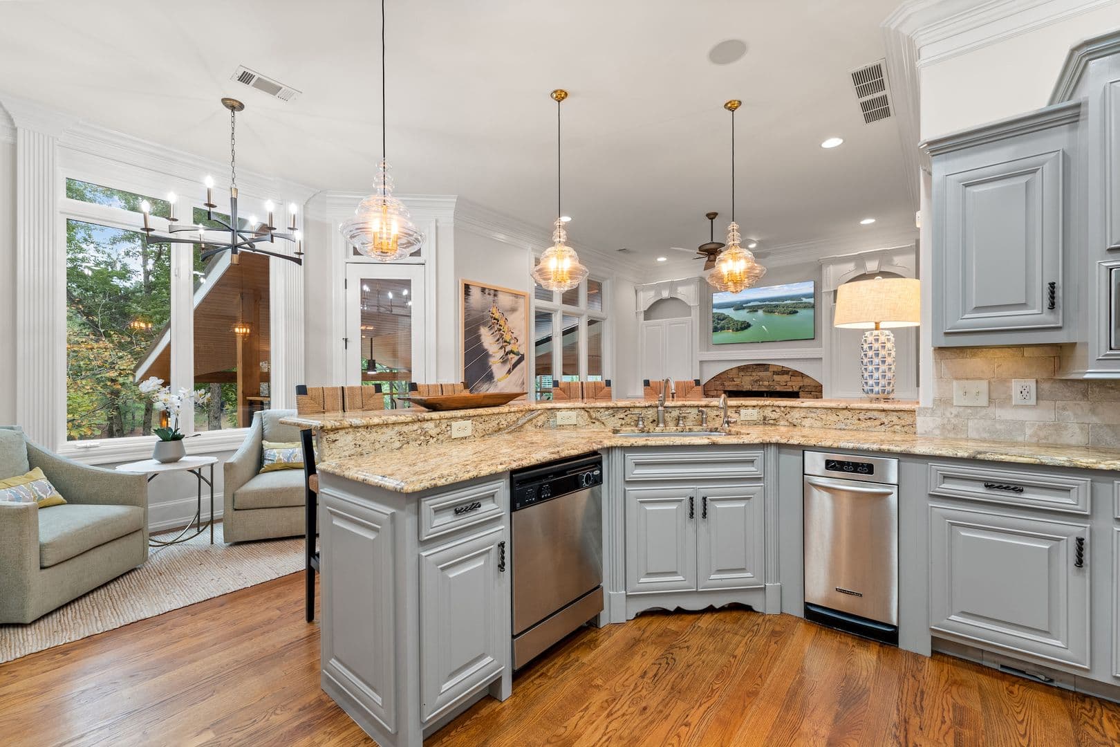 Buford House: 6031 Shadburn Ferry Rd.