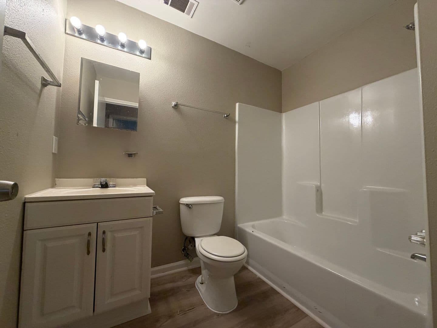 Snellville House: 4125 Annistown Rd
