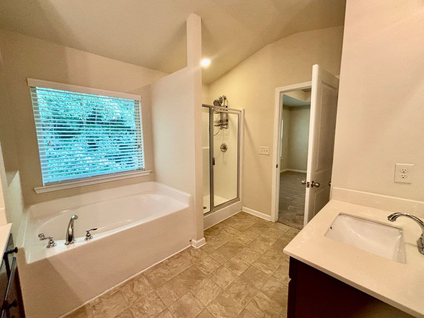 Cumming House: 1344 Brookmere Way