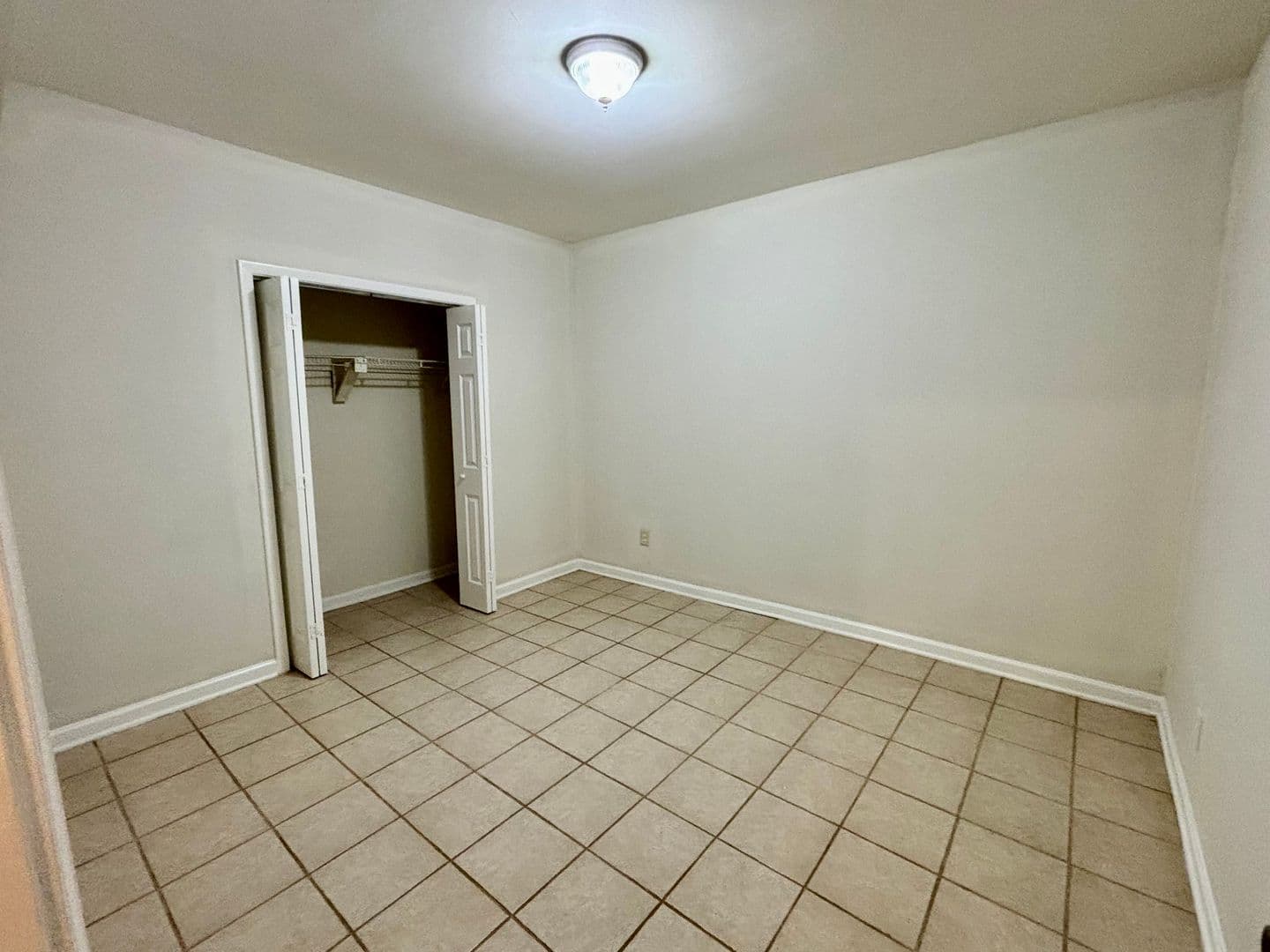 Norcross Apartment: 5931 Kay Drive