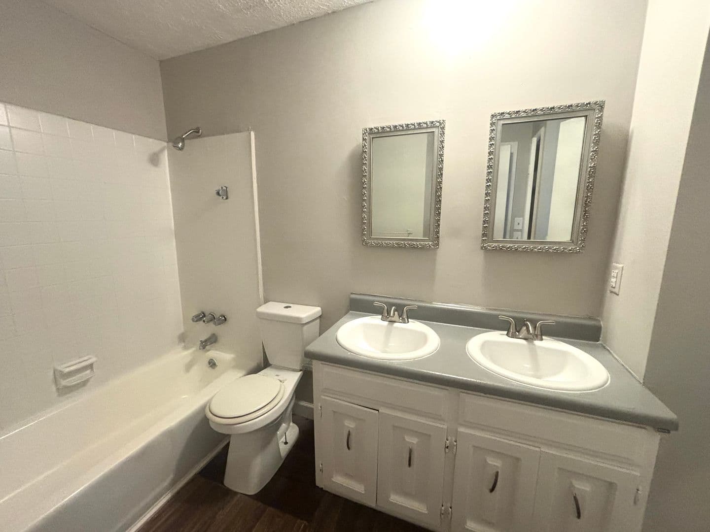 East Point Apartment: 3198 Washington Rd.