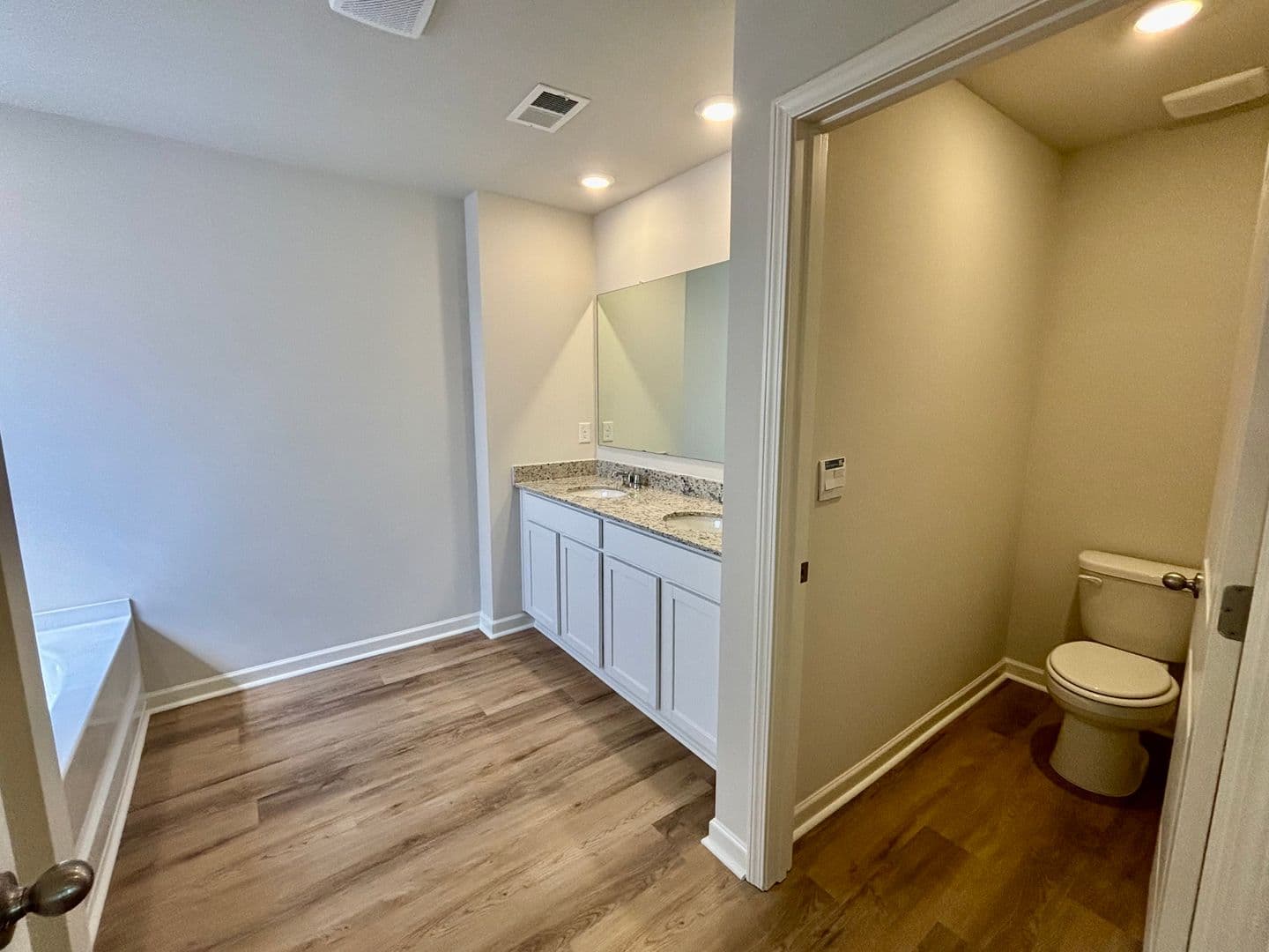 Gainesville House: 2910 Daxton Ln