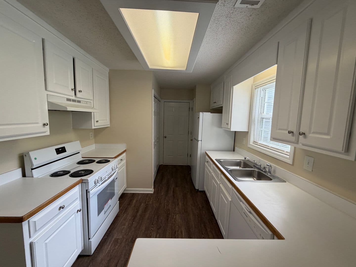 Bethlehem House: 211 Ravenwood Ct