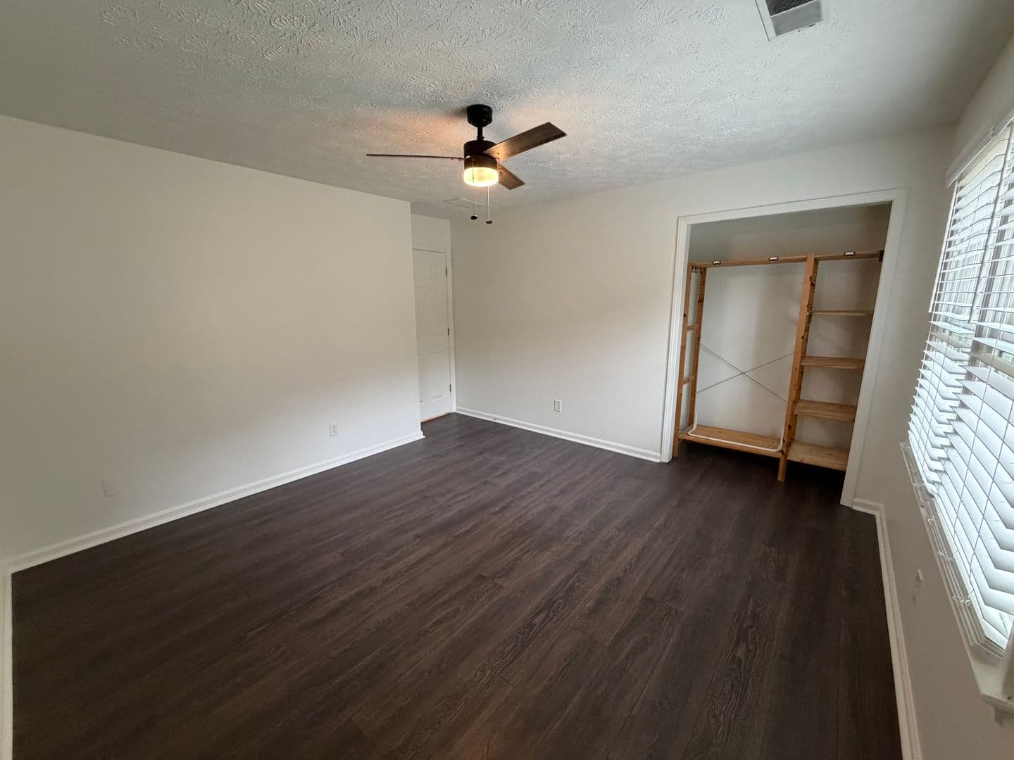 Lawrenceville House: 190 Timber Oak Cove