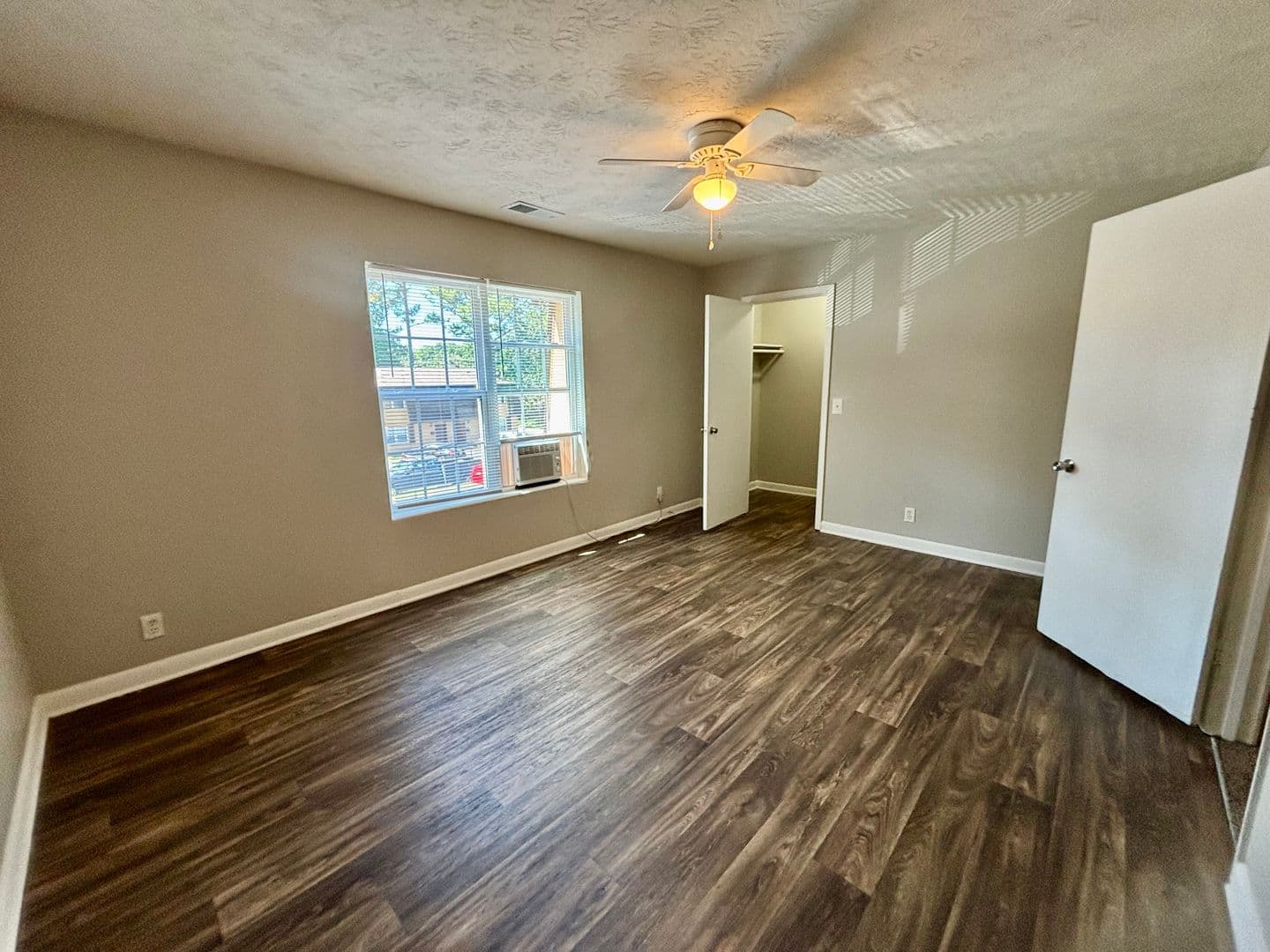 East Point Apartment: 3198 Washington Rd.