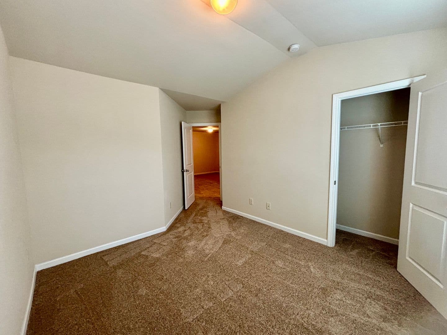 Cumming House: 1344 Brookmere Way