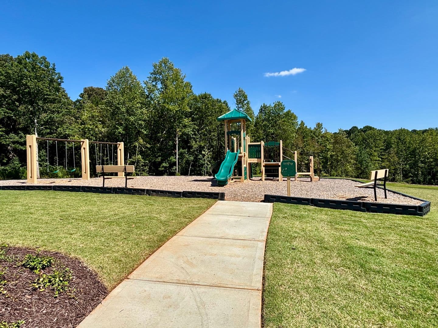 Gainesville House: 2986 Daxton Ln