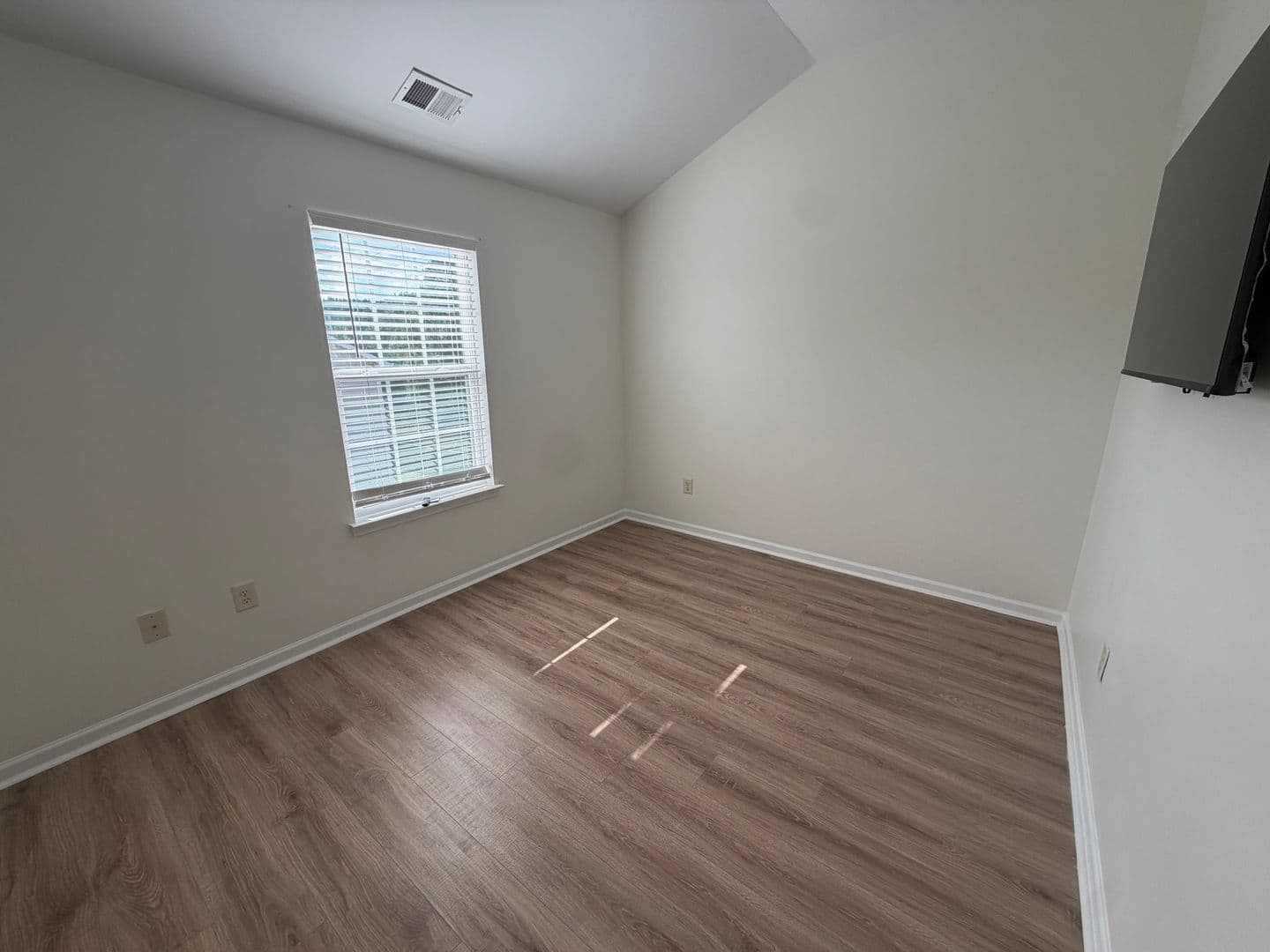 Loganville House: 1162 Creek Top Rd.
